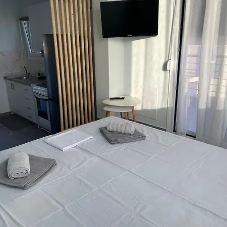 Ariadne Appartement Thérmi